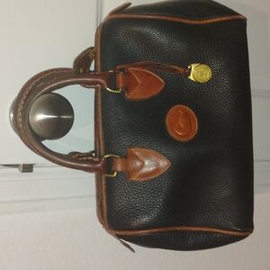 Vintage Dooney & Bourke Pebble Grain Navy Brown Leather Speedy Bag Handbag Satch